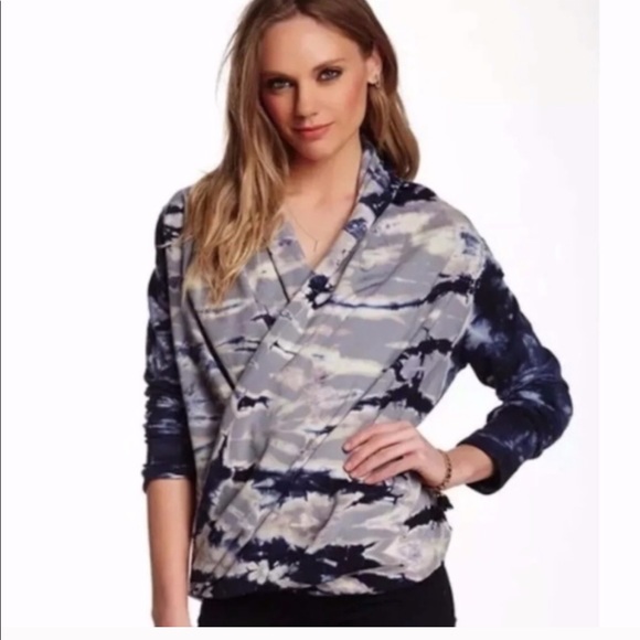 Young Fabulous & Broke Sweaters - Brand new sweater by Young Fabulous & Broke,size M